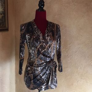 Women’s wrap around top